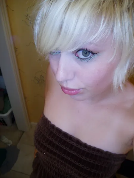 Fille chaude sur Lyon cherche un plan cul